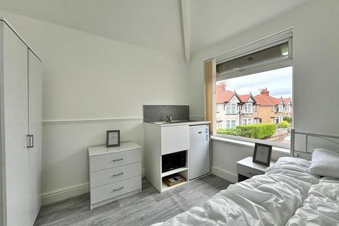 1 bedroom in a house share to rent, Room 2 ,1 Raglan Road, Heysham