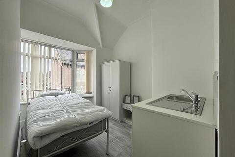 1 bedroom in a house share to rent, Room 3 ,1 Raglan Road, Heysham