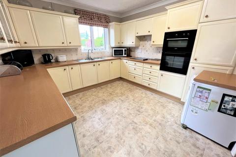 2 bedroom detached bungalow for sale, Ruardean Hill, Drybrook GL17