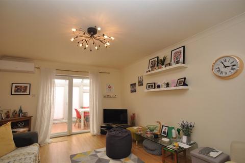 2 bedroom house for sale, High Street, Arlesey