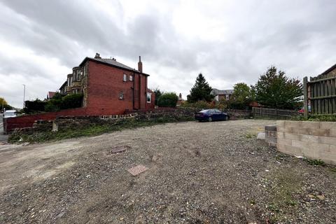 Land to rent, Plot Of Land, Leeds Road, Dewsbury, WF12 7JB