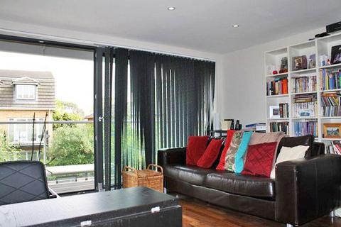 1 bedroom flat to rent, Staines Road, Twickenham