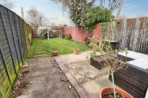126 Beaconsfield Road, Lowestoft, NR33 0RH