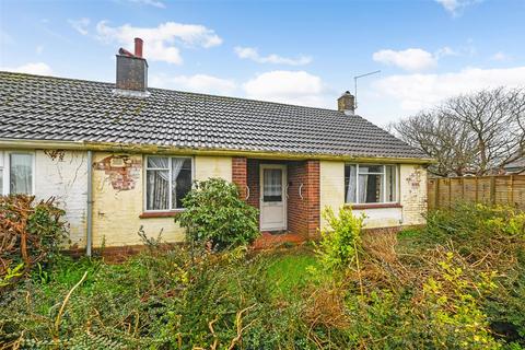 2 bedroom semi-detached bungalow for sale, Durnford Close, Chichester