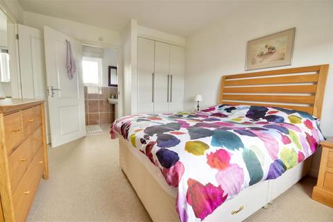 3 bedroom house for sale, Eider Walk, Camber, Rye