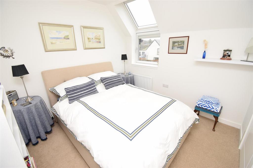 Bedroom two.jpg