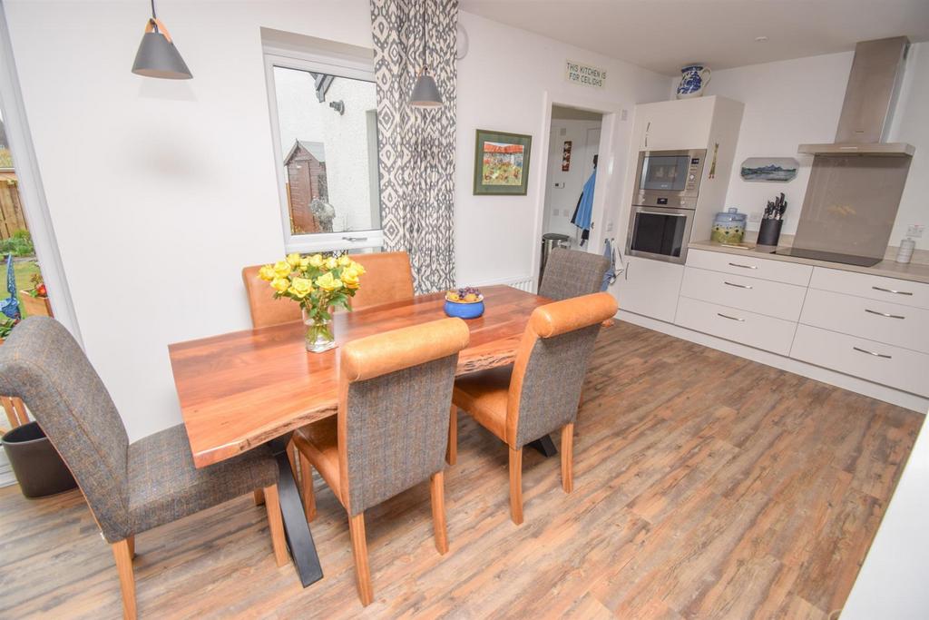KITCHEN-DINER-2.jpg