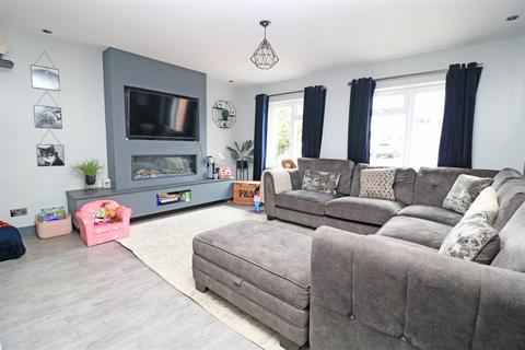 3 bedroom detached house for sale, The Willows, Boreham, Chelmsford