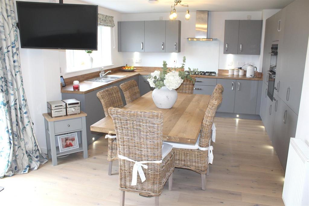 Kitchen and dining area