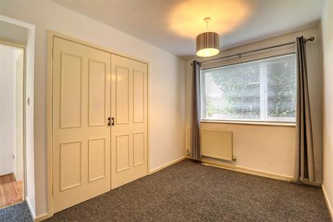 2 bedroom maisonette to rent, Old Parr Close, Banbury