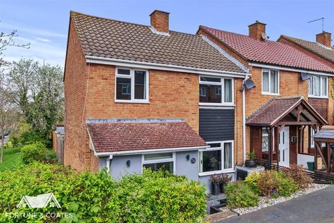 76 Abbotsweld, Harlow, CM18 6TG