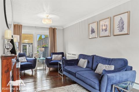 76 Abbotsweld, Harlow, CM18 6TG