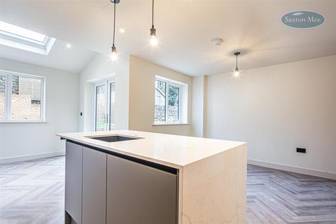 18b Spoonhill Road, Sheffield, S6 5PA