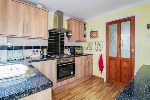 2 bedroom semi-detached house for sale, Valley Drive, Wakefield WF2