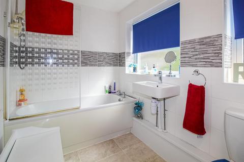 18 Valley Drive, Wrenthorpe, Wakefield, WF2 0HZ