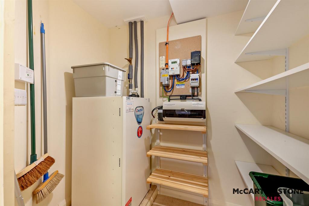 8588489-interior23-800.jpg