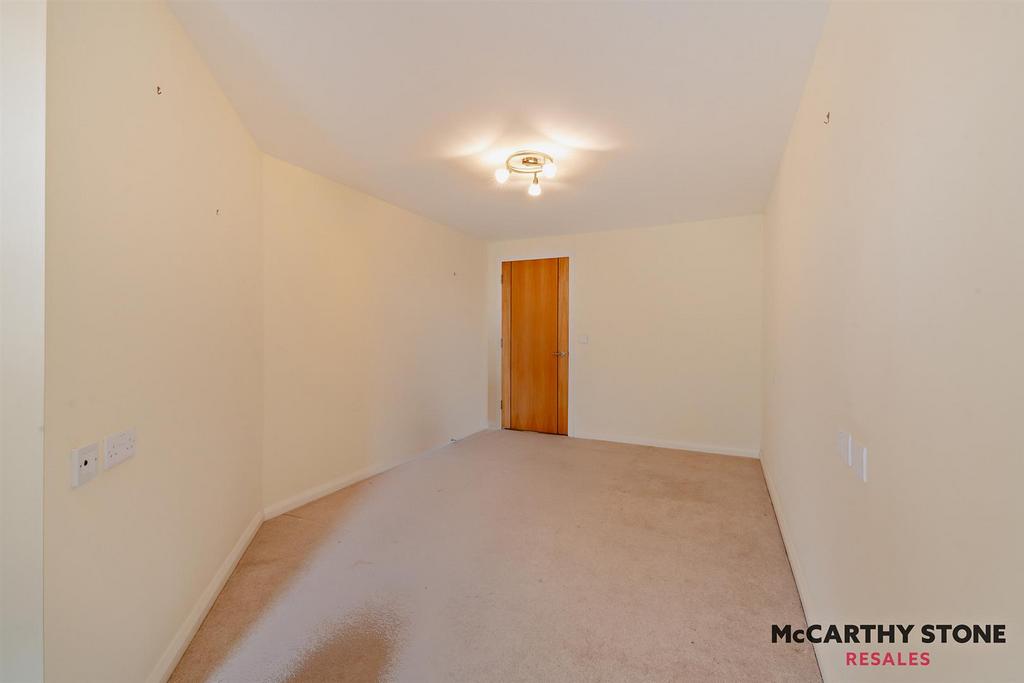 8588489-interior20-800.jpg