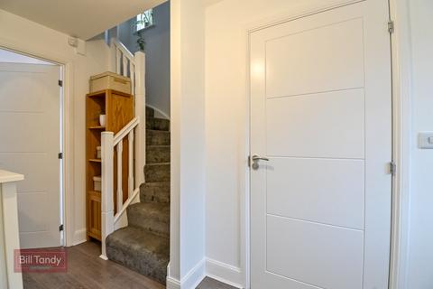 7 Hamstall Close, Streethay, Lichfield, WS13 8GF