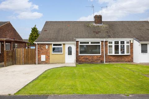 2 bedroom semi-detached bungalow for sale, Grasmere Grove, York