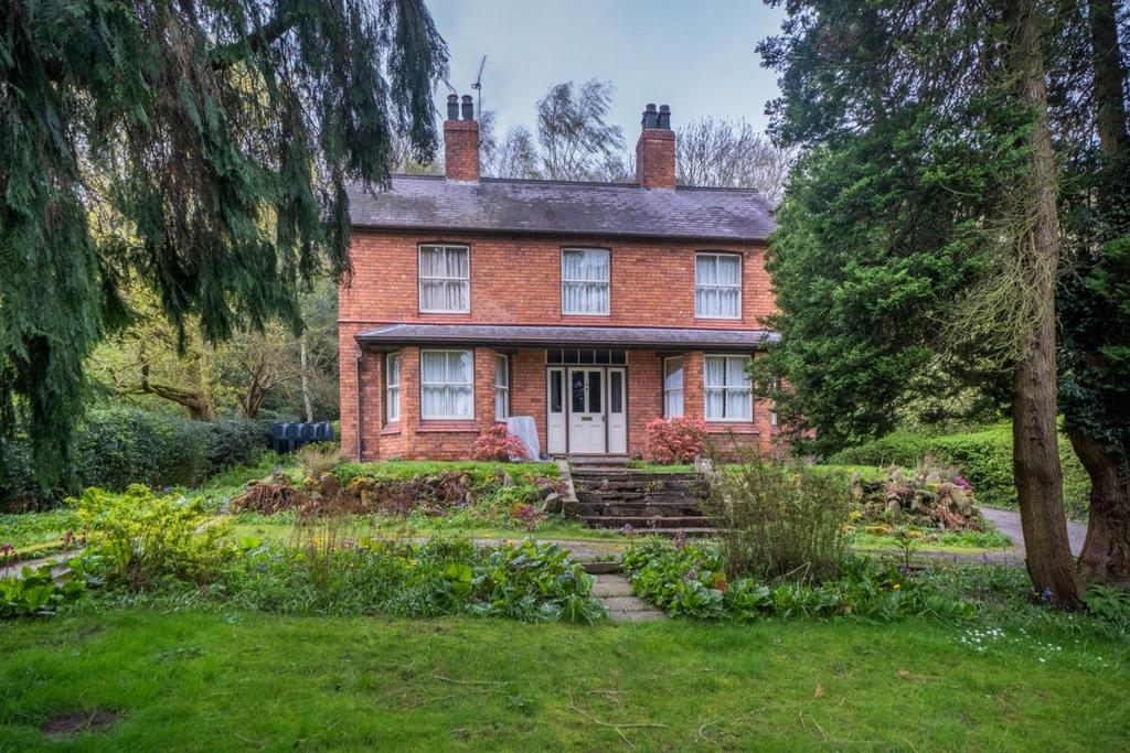 Wrexham Road, Bickerton 4 bed detached house for sale £650,000