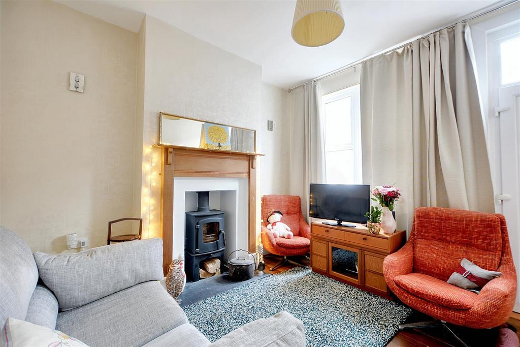Lounge/Sitting Room