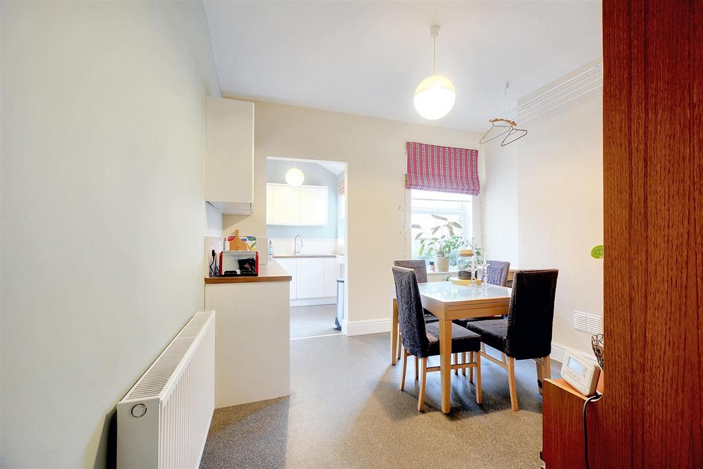 Dining/Living Kitchen