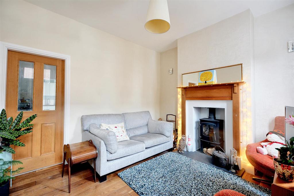 Lounge/Sitting Room