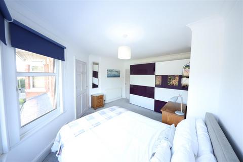 2 bedroom terraced house for sale, Eppleworth Road, Cottingham