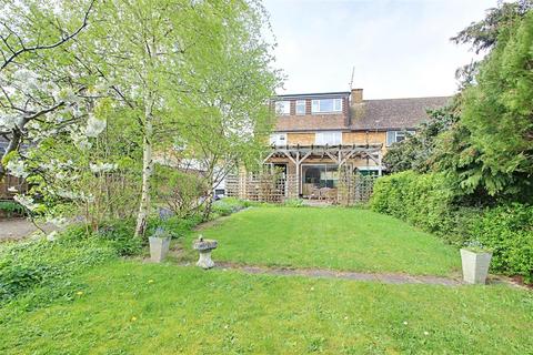 23 Collyer Road, London Colney, St Albans, AL2 1PD