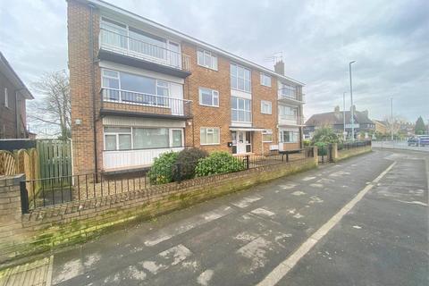 2 bedroom apartment for sale, Kingston Road, Willerby, Hull