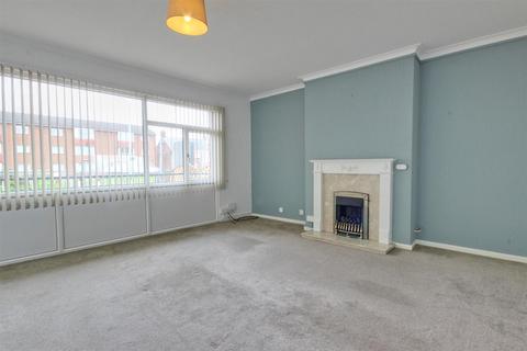 2 bedroom apartment for sale, Kingston Road, Willerby, Hull