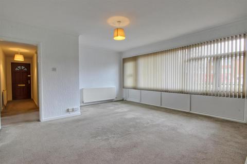 2 bedroom apartment for sale, Kingston Road, Willerby, Hull