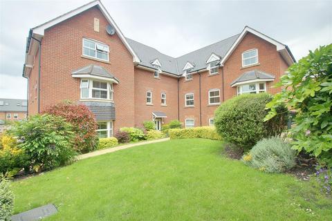 2 bedroom apartment for sale, Gowers Yard, Tring