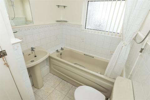 2 bedroom detached bungalow for sale, Stone Lane, Worthing, BN13 2BB