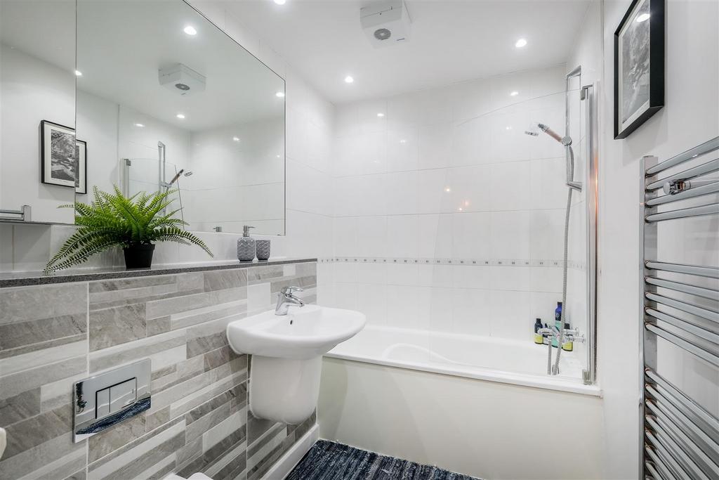 10 Pooley Court-1.jpg