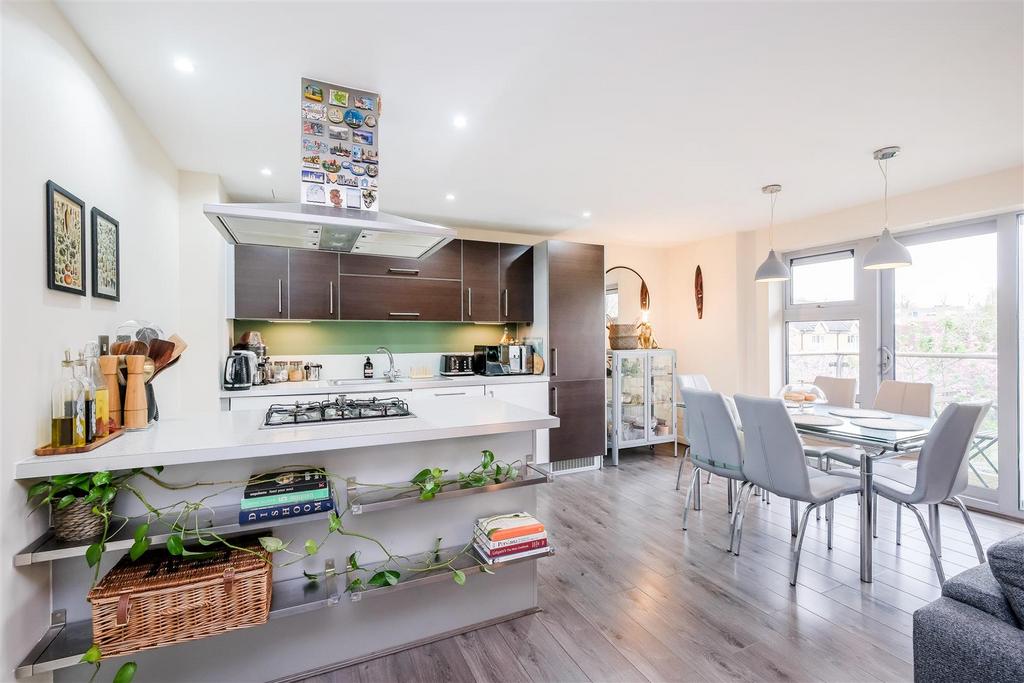 10 Pooley Court-10.jpg