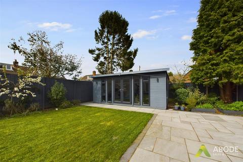 2 bedroom semi-detached bungalow for sale, The Lawns, Burton-On-Trent DE13