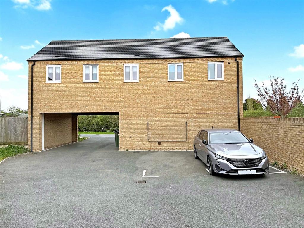 Rear Aspect 575