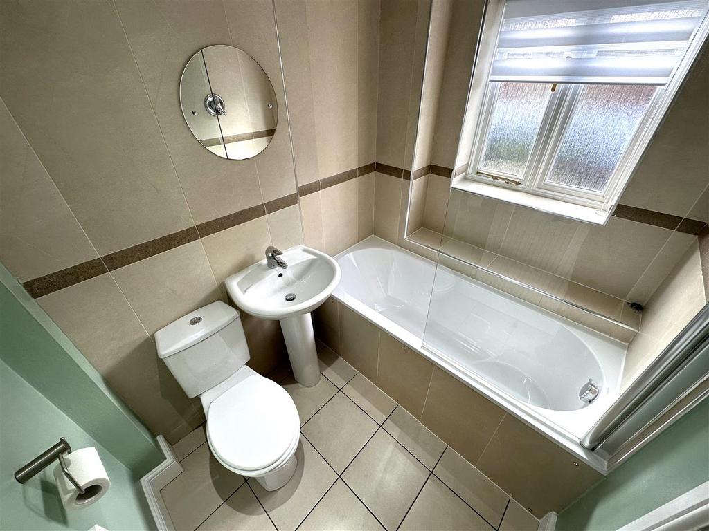 Modern First Floor Bathroom 599