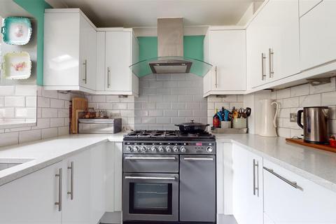 33 Staunton Fields, Whitchurch, Bristol, BS14 0QD