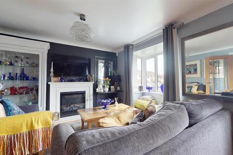 33 Staunton Fields, Whitchurch, Bristol, BS14 0QD