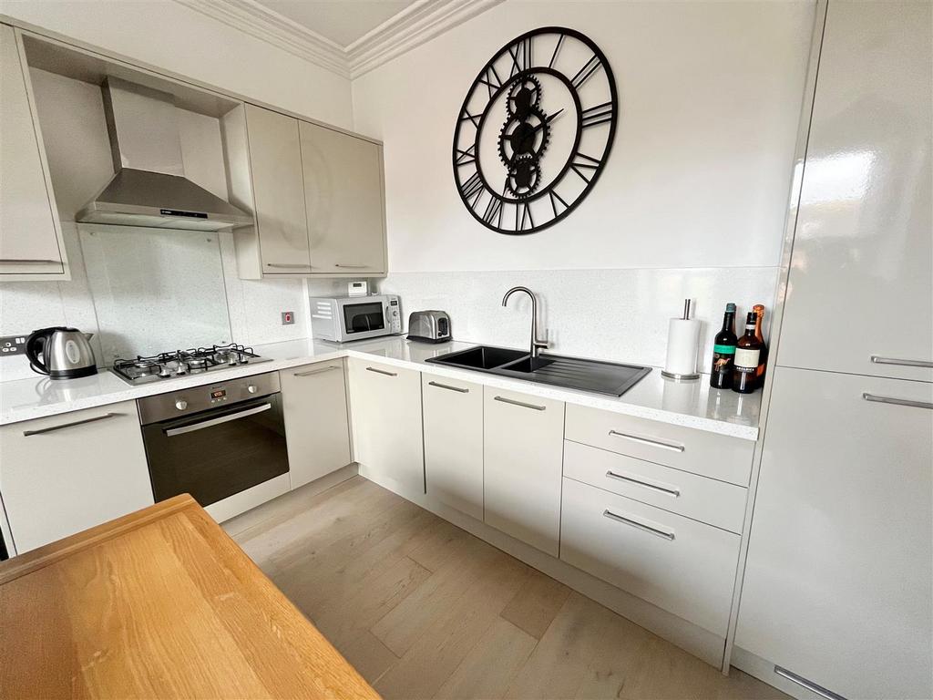 Living / Dining Kitchen