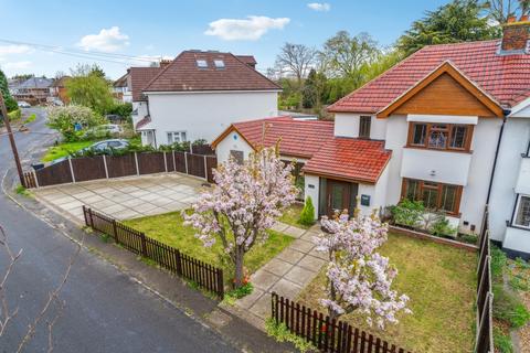 5 bedroom semi-detached house for sale, Bathurst Walk, Iver SL0