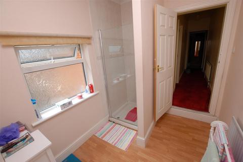 48 New Street, Uttoxeter, ST14 7QS
