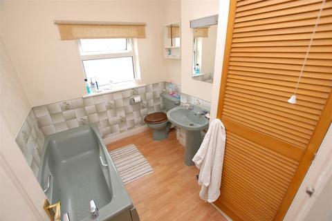 48 New Street, Uttoxeter, ST14 7QS