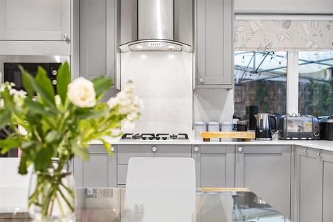 55 Matlock Road, Caversham, Reading, RG4 7BP
