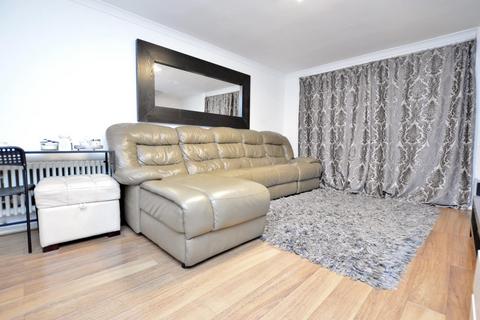 2 bedroom flat for sale, Shepherds Close, Romford