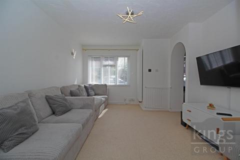 3 bedroom house for sale, Faverolle Green, Cheshunt, Waltham Cross