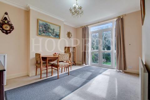 4 Lane Close, London, NW2 6QZ