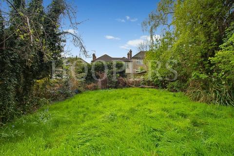 4 Lane Close, London, NW2 6QZ